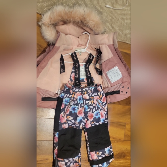 Deux par Deux Snowsuit 2T - Picture 7 of 12